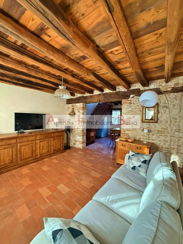 casa indipendente in vendita a Castelcucco