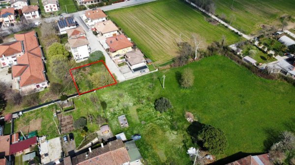 terreno edificabile in vendita a Castelfranco Veneto