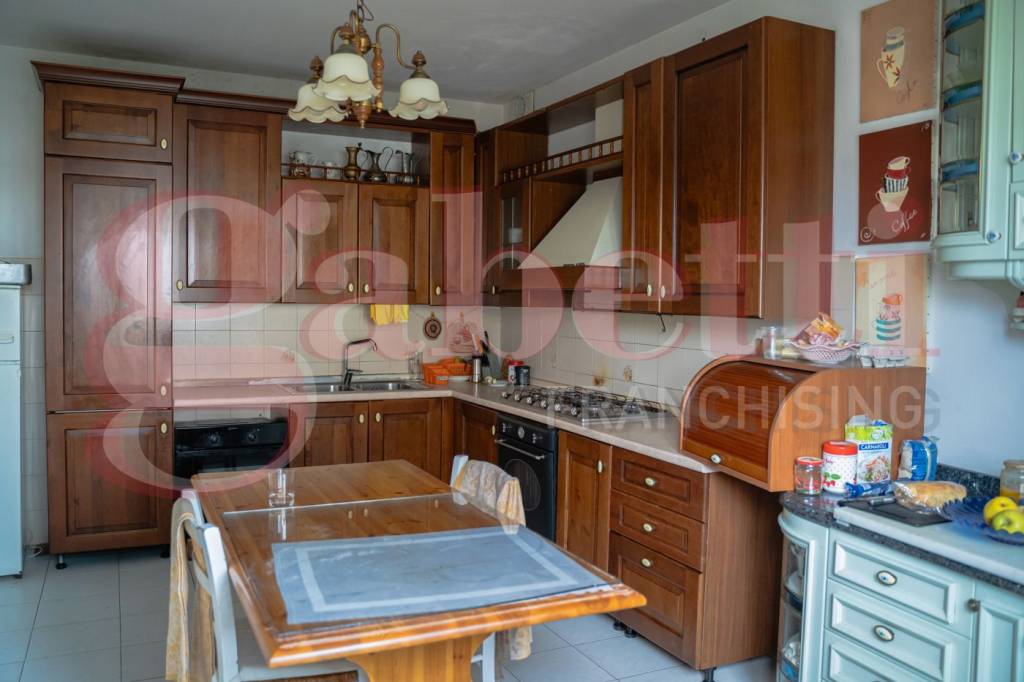 appartamento in vendita a Castelfranco Veneto in zona Salvarosa