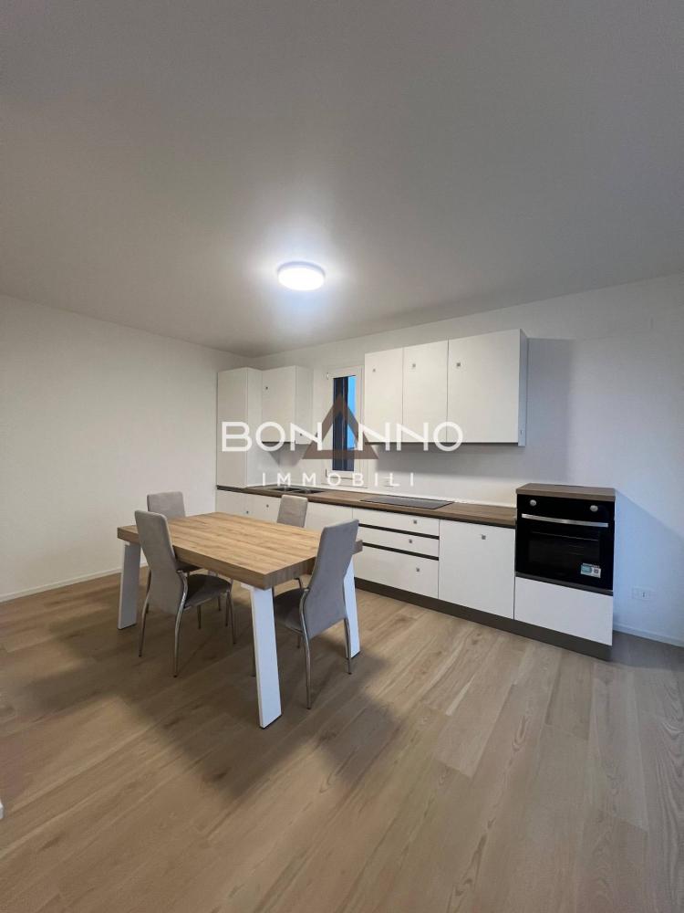 appartamento in vendita a Castelfranco Veneto in zona Salvarosa
