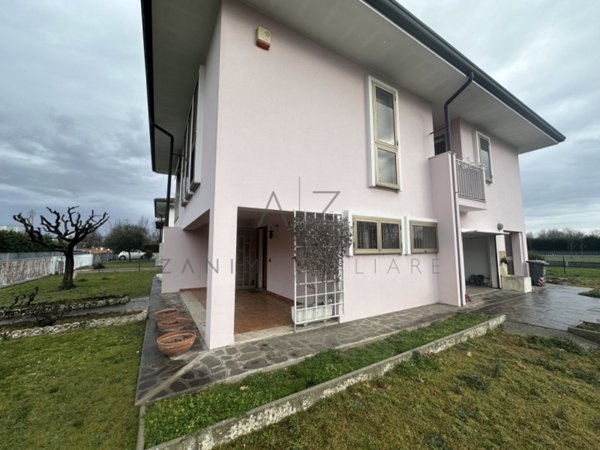 casa indipendente in vendita a Castelfranco Veneto