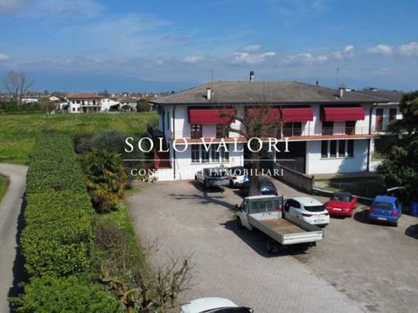 locale commerciale in vendita a Castelfranco Veneto