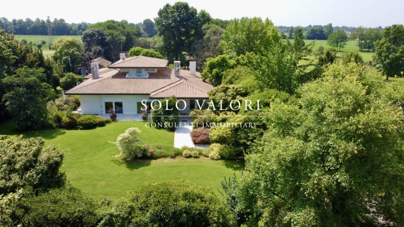 casa indipendente in vendita a Castelfranco Veneto in zona Villarazzo