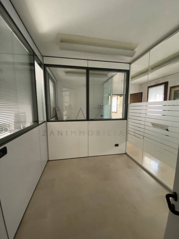 ufficio in vendita a Castelfranco Veneto