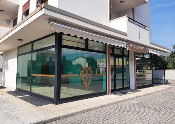 locale di sgombero in vendita a Castelfranco Veneto in zona Salvarosa