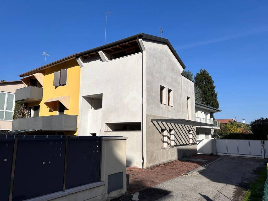 casa indipendente in vendita a Castelfranco Veneto