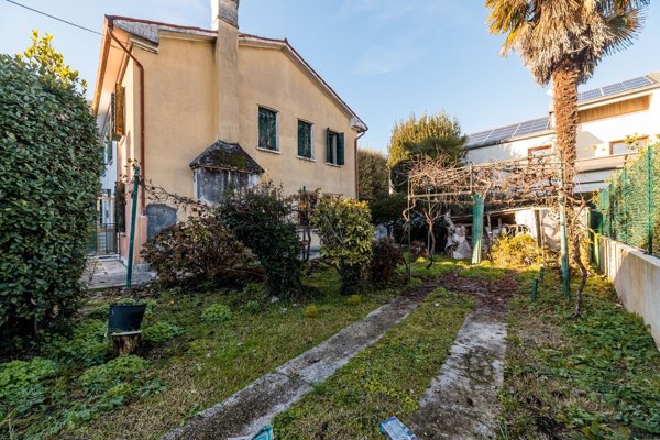 casa indipendente in vendita a Castelfranco Veneto