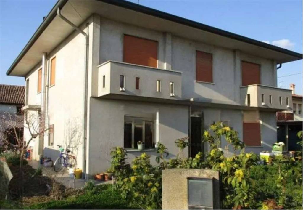 locale di sgombero in vendita a Castelfranco Veneto