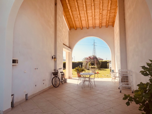 casa indipendente in vendita a Castelfranco Veneto in zona Salvarosa