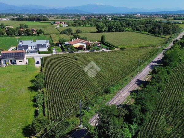 terreno agricolo in vendita a Castelfranco Veneto