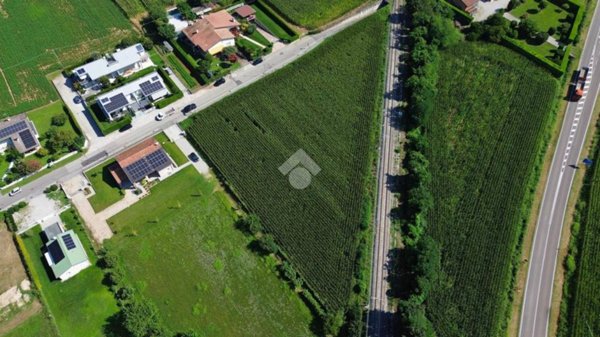 terreno agricolo in vendita a Castelfranco Veneto