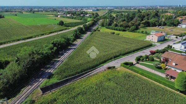 terreno agricolo in vendita a Castelfranco Veneto