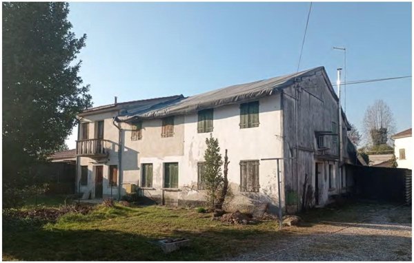 casale in vendita a Castelfranco Veneto in zona Villarazzo