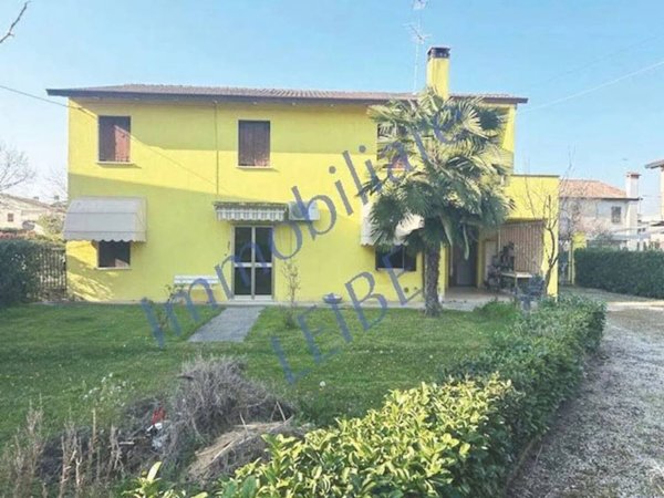 casa indipendente in vendita a Castelfranco Veneto in zona Treville