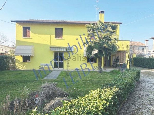 casa indipendente in vendita a Castelfranco Veneto in zona Treville