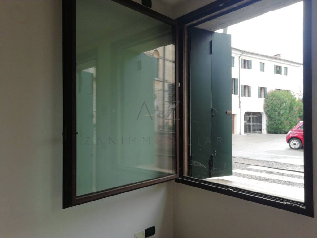 ufficio in vendita a Castelfranco Veneto