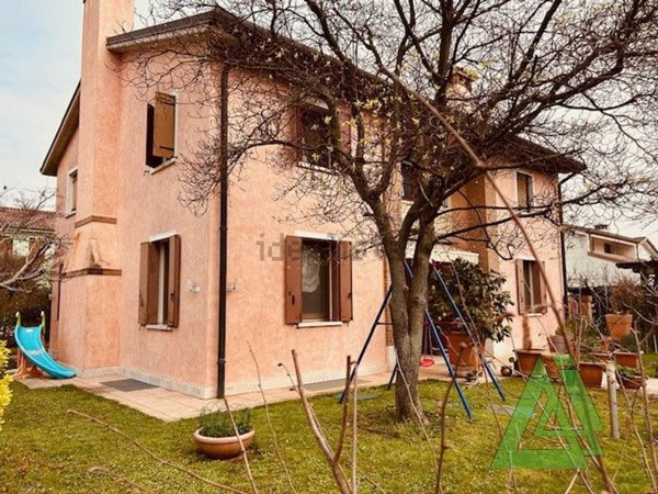 casa indipendente in vendita a Castelfranco Veneto