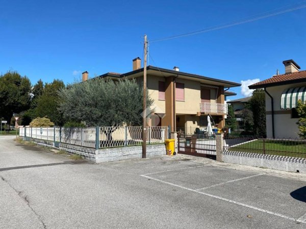casa indipendente in vendita a Castelfranco Veneto