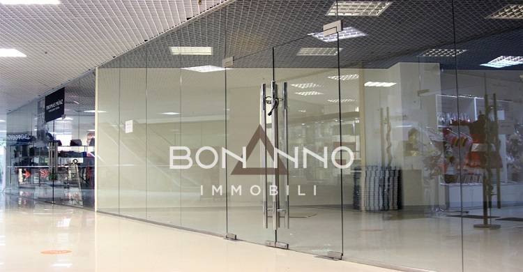 locale commerciale in vendita a Castelfranco Veneto