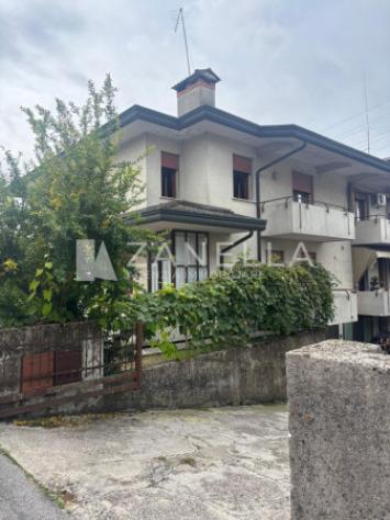 casa indipendente in vendita a Castelfranco Veneto in zona Salvarosa