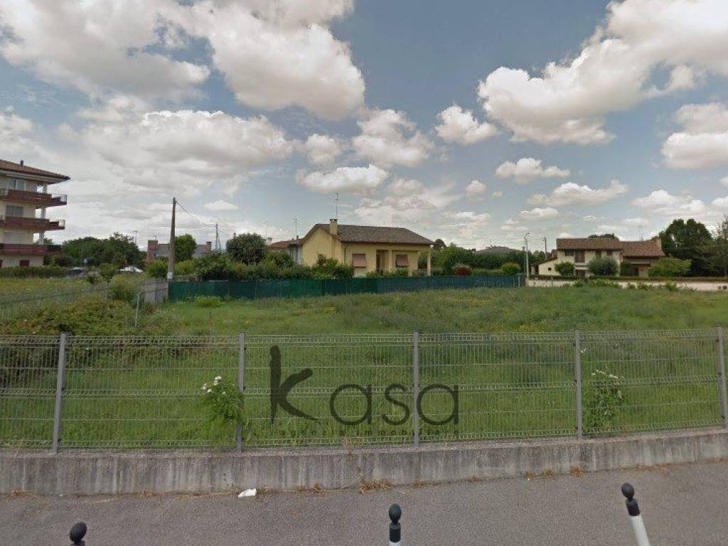 terreno edificabile in vendita a Castelfranco Veneto