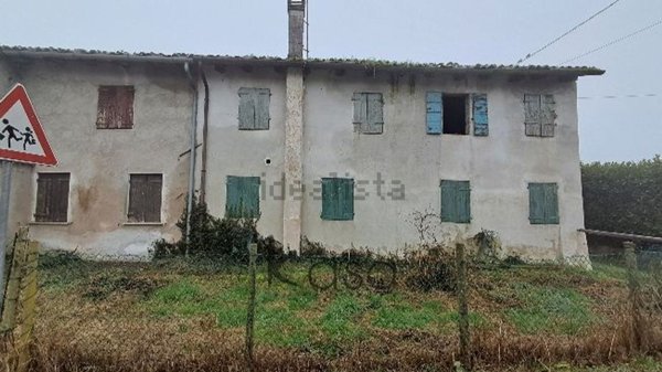 pentavano in vendita a Castelfranco Veneto