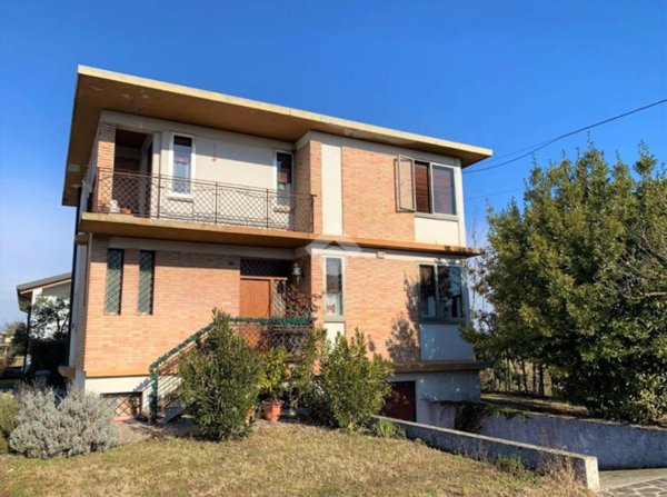 casa indipendente in vendita a Castelfranco Veneto in zona Salvarosa