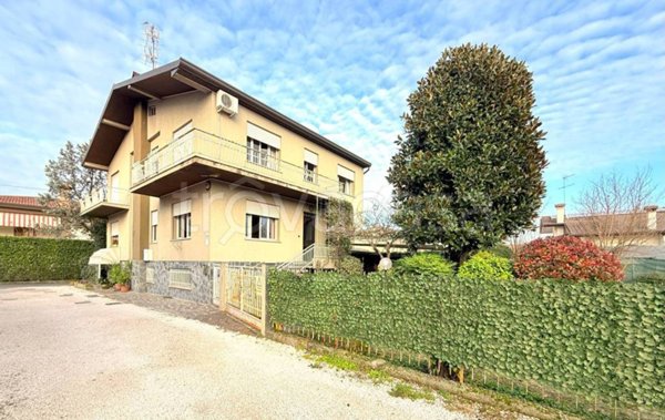 casa indipendente in vendita a Castelfranco Veneto in zona Treville