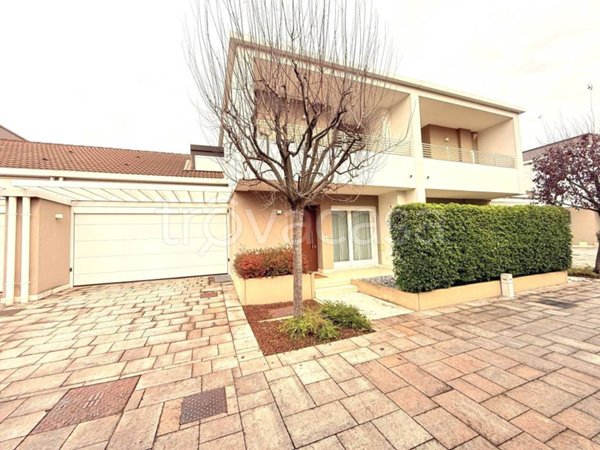 casa indipendente in vendita a Castelfranco Veneto