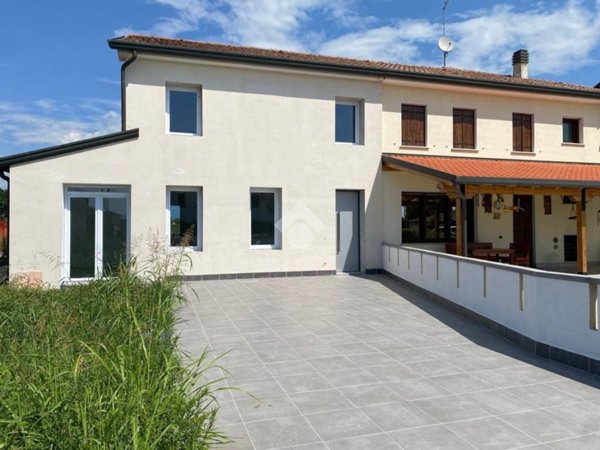 casa indipendente in vendita a Castelfranco Veneto