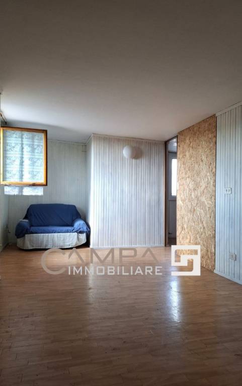 locale commerciale in vendita a Castelfranco Veneto