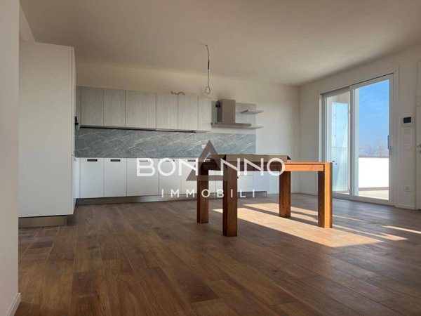 appartamento in vendita a Castelfranco Veneto in zona Salvarosa