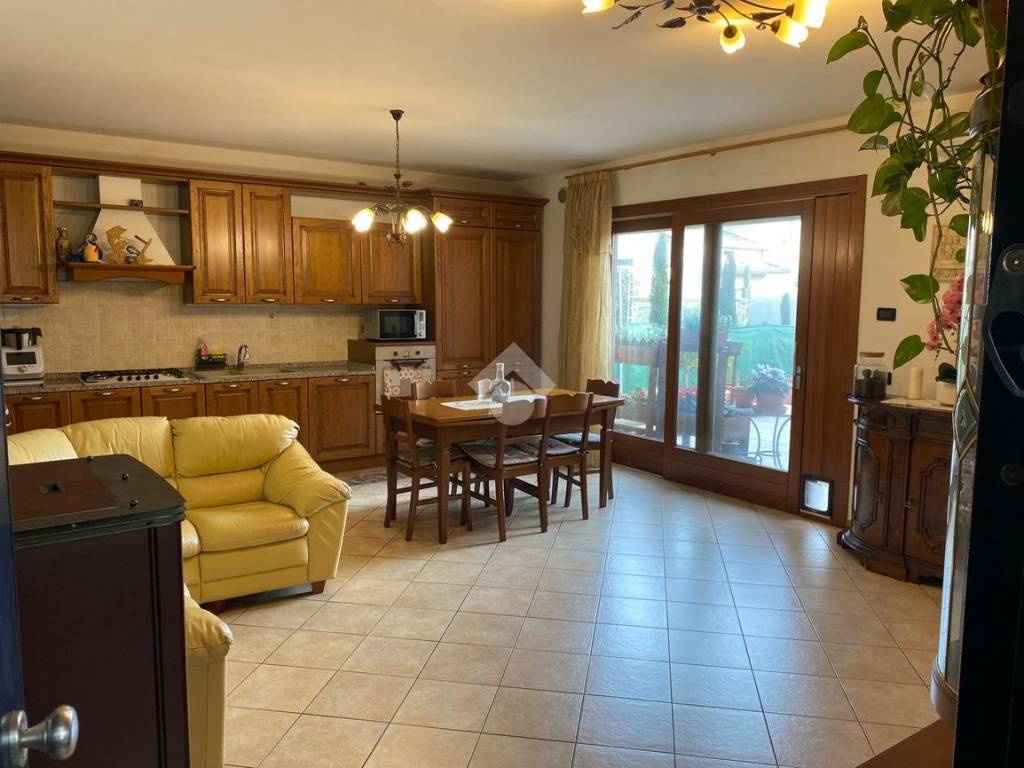 appartamento in vendita a Castelfranco Veneto in zona Treville