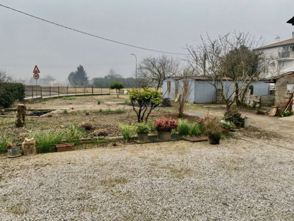 casa indipendente in vendita a Castelfranco Veneto in zona Treville