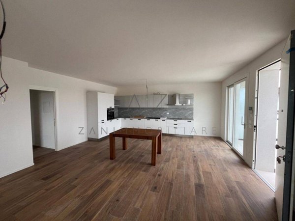 appartamento in vendita a Castelfranco Veneto in zona Salvarosa