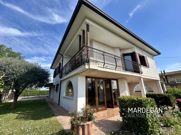 casa indipendente in vendita a Castelfranco Veneto in zona Treville