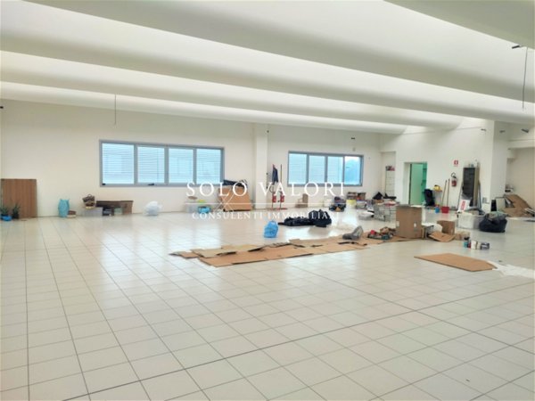 capannone in vendita a Castelfranco Veneto