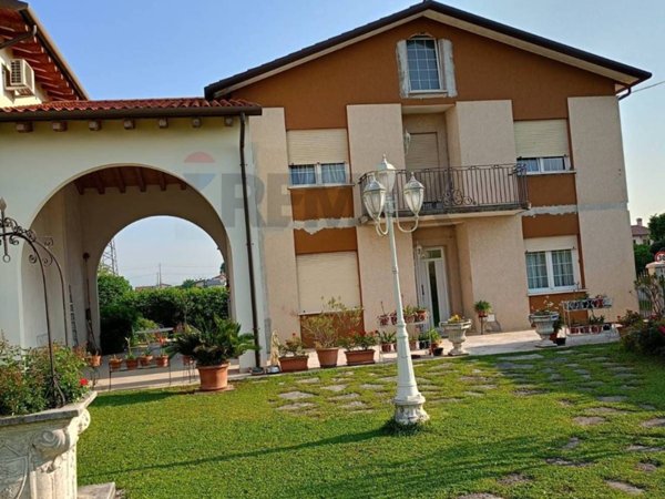 casa indipendente in vendita a Castelfranco Veneto