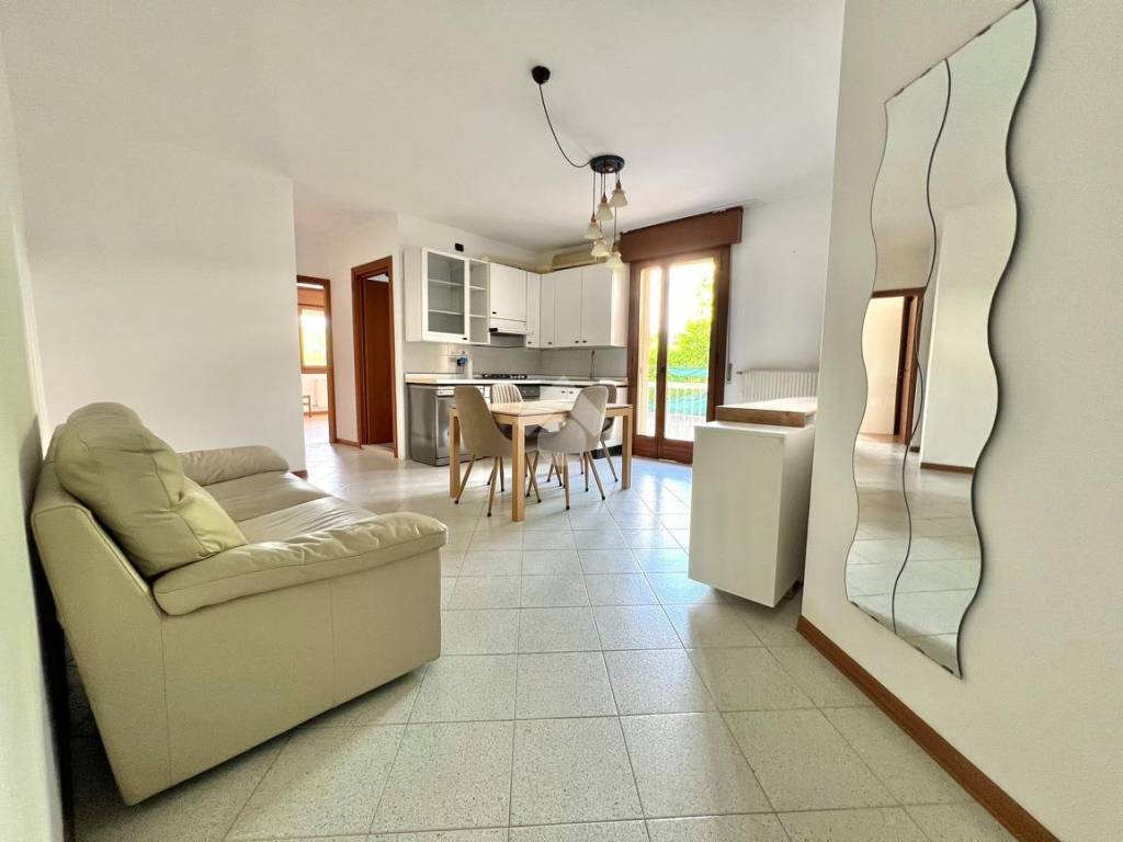 appartamento in vendita a Castelfranco Veneto in zona Salvarosa