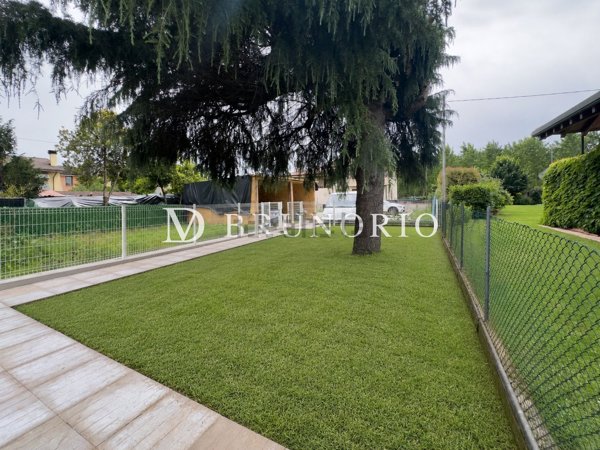 casa indipendente in vendita a Castelfranco Veneto in zona Campigo