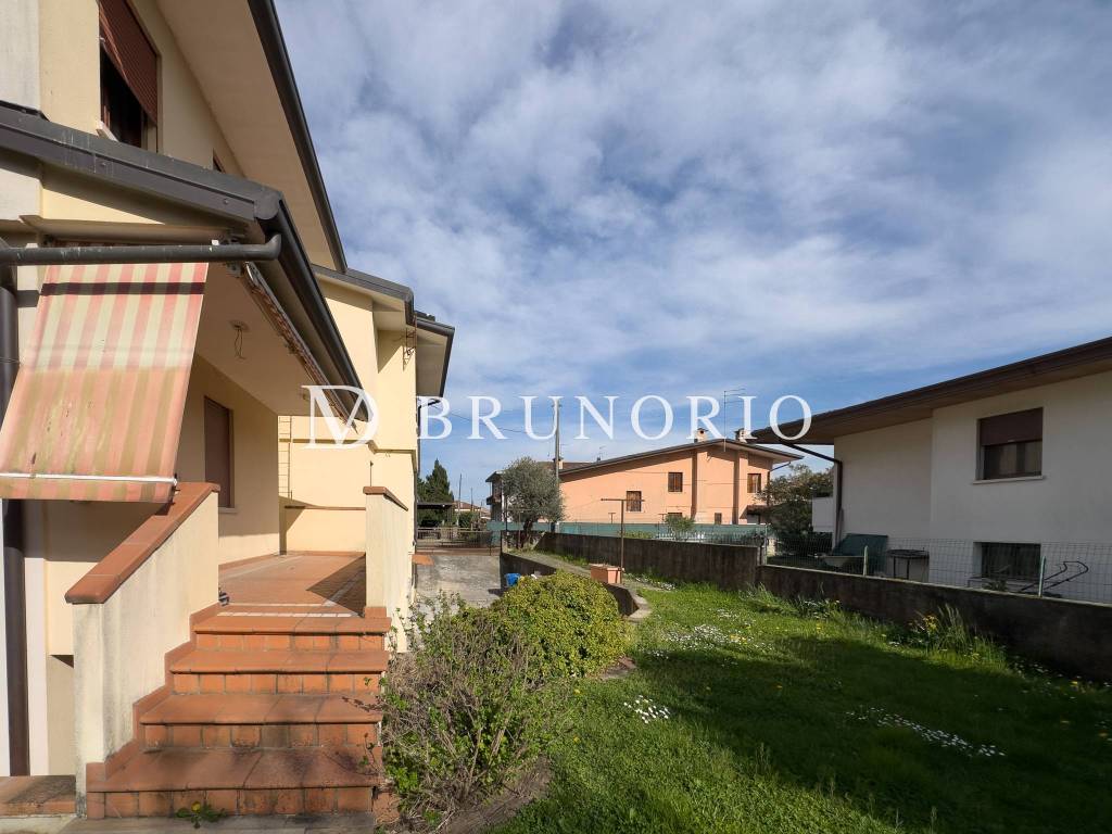 casa indipendente in vendita a Castelfranco Veneto in zona Campigo