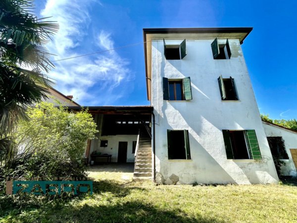 casale in vendita a Castelfranco Veneto in zona Villarazzo