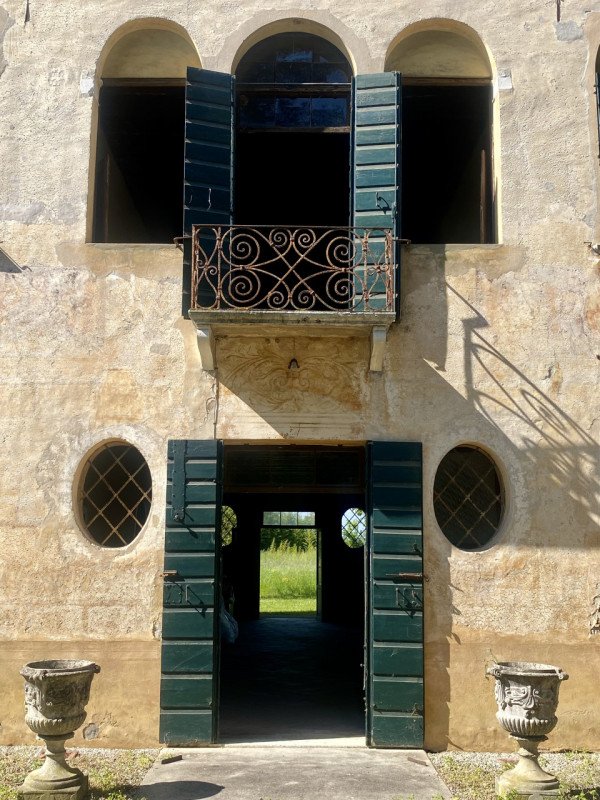 casa indipendente in vendita a Castelfranco Veneto in zona Salvarosa