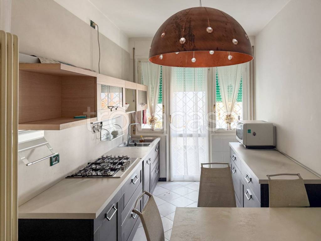 appartamento in vendita a Castelfranco Veneto in zona Salvarosa
