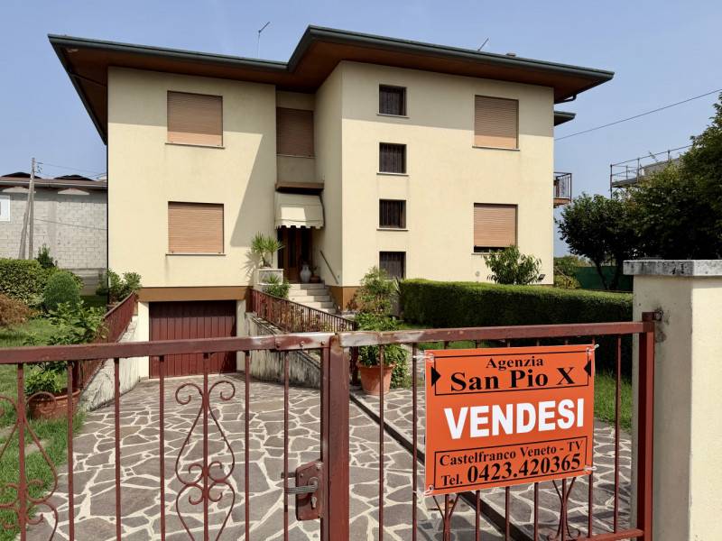 casa indipendente in vendita a Castelfranco Veneto in zona Bella Venezia