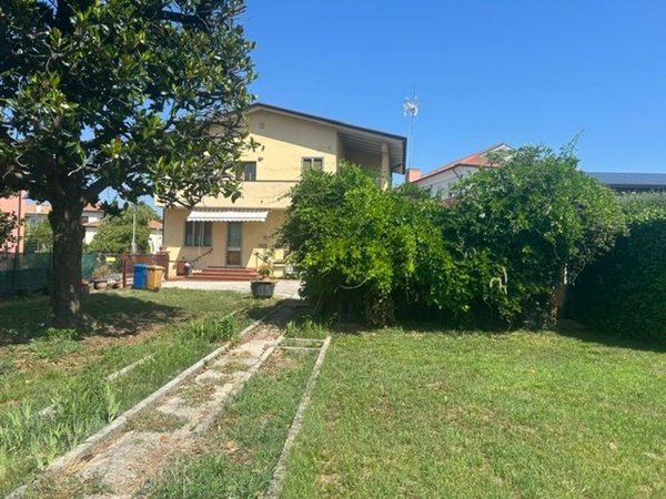 casa indipendente in vendita a Castelfranco Veneto