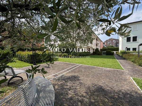 appartamento in vendita a Castelfranco Veneto in zona Salvarosa