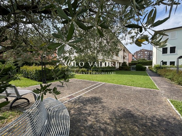 appartamento in vendita a Castelfranco Veneto in zona Salvarosa