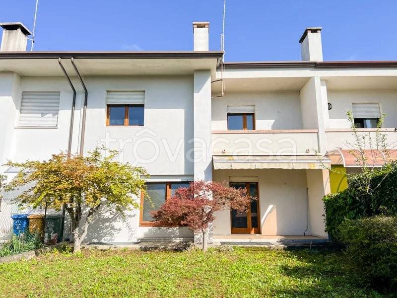casa indipendente in vendita a Castello di Godego