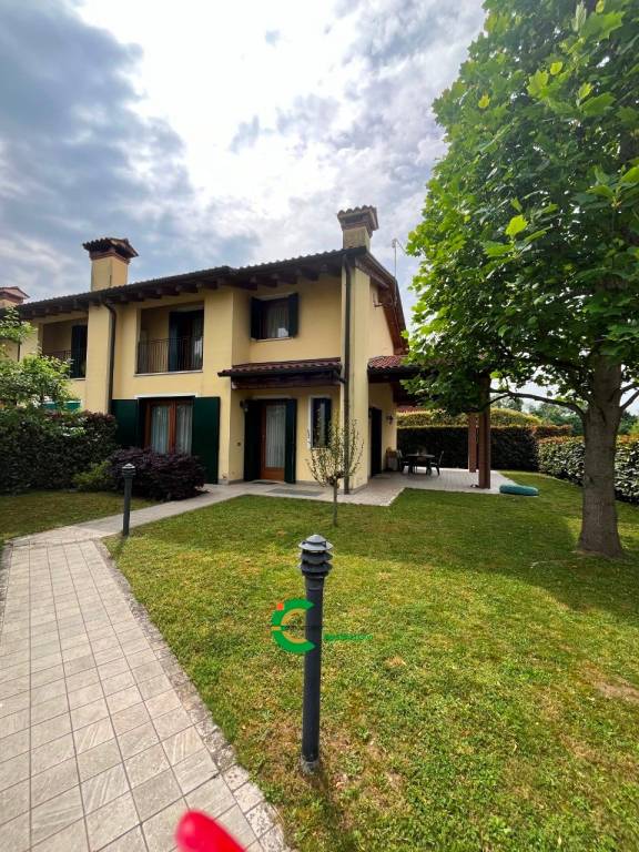casa indipendente in vendita a Castello di Godego